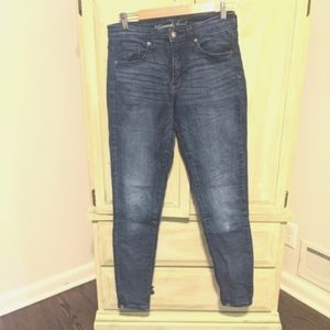 Universal Thread High Rise Skinny Jean 8R